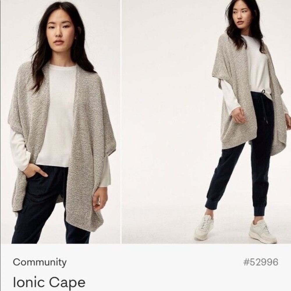 Aritzia Community Cape